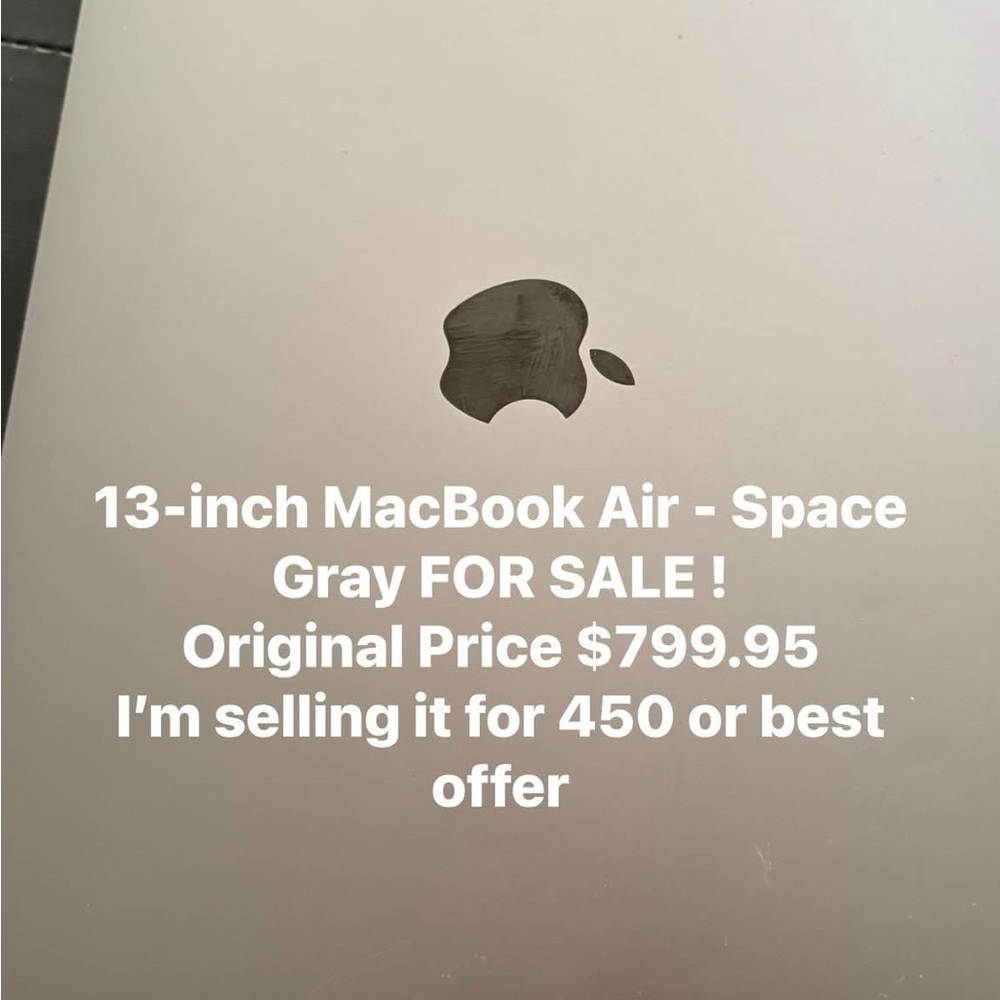 Apple MacBook Air 13-inch - Silver Gray